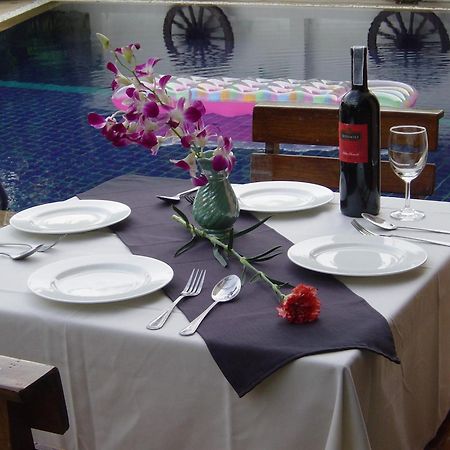 Karon Pool Hotel Екстер'єр фото