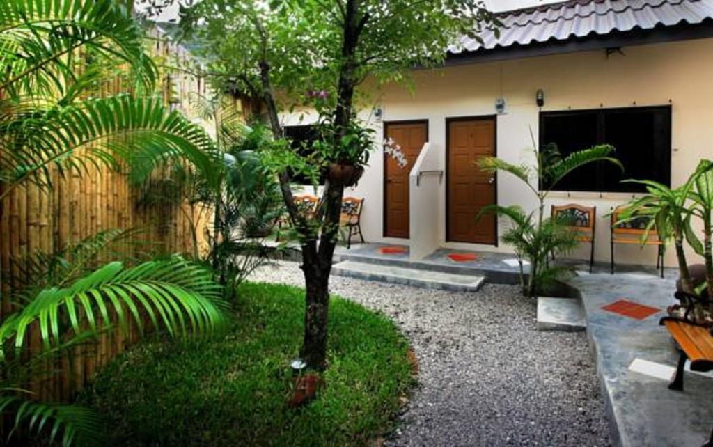 Karon Pool Hotel Екстер'єр фото